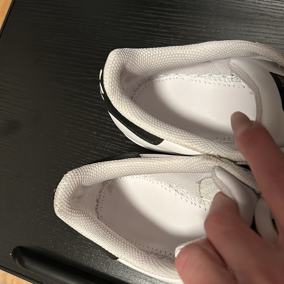 Adidas superstar US7.5 - Picture 5 of 5